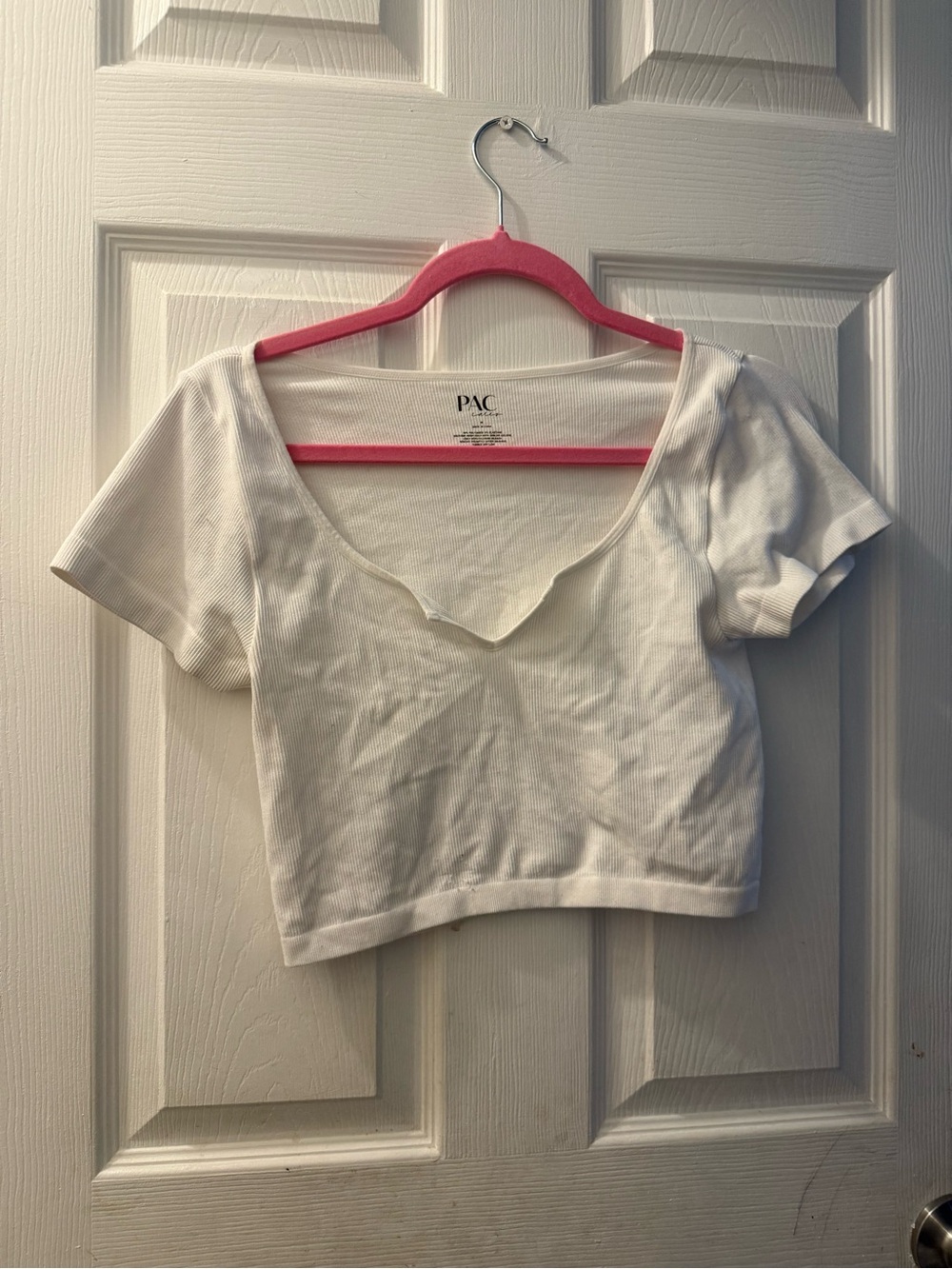 PacSun White Scoop Neck Cropped Tee